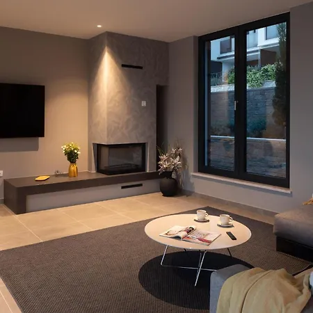 3 Bedroom Cozy In 別荘 ティスノ