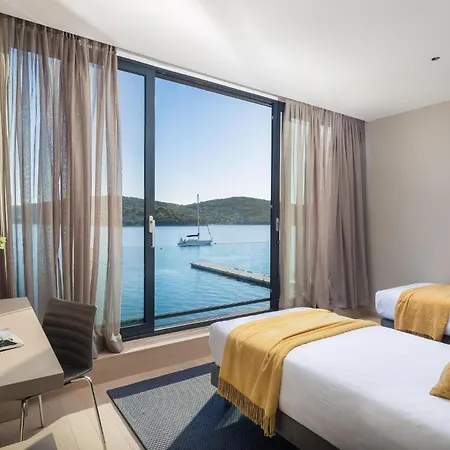 3 Bedroom Cozy In Holiday home