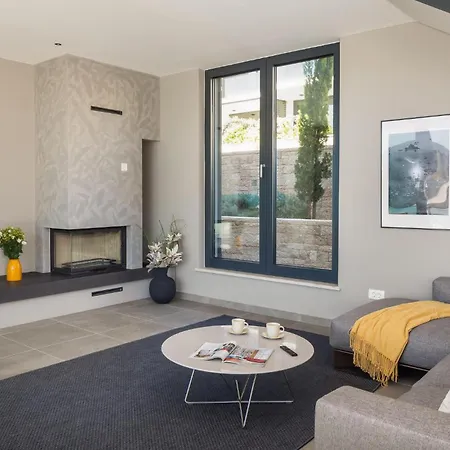 3 Bedroom Cozy In