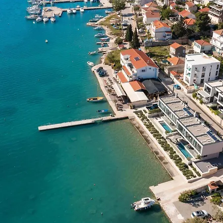 3 Bedroom Cozy In Tisno
