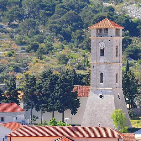 3 Bedroom Cozy In * Tisno