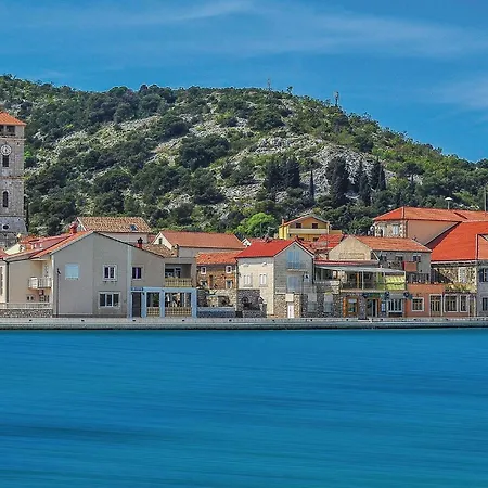 3 Bedroom Cozy In Holiday home *