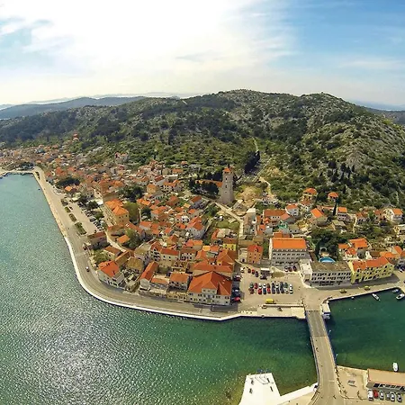 Holiday home 3 Bedroom Cozy In Tisno